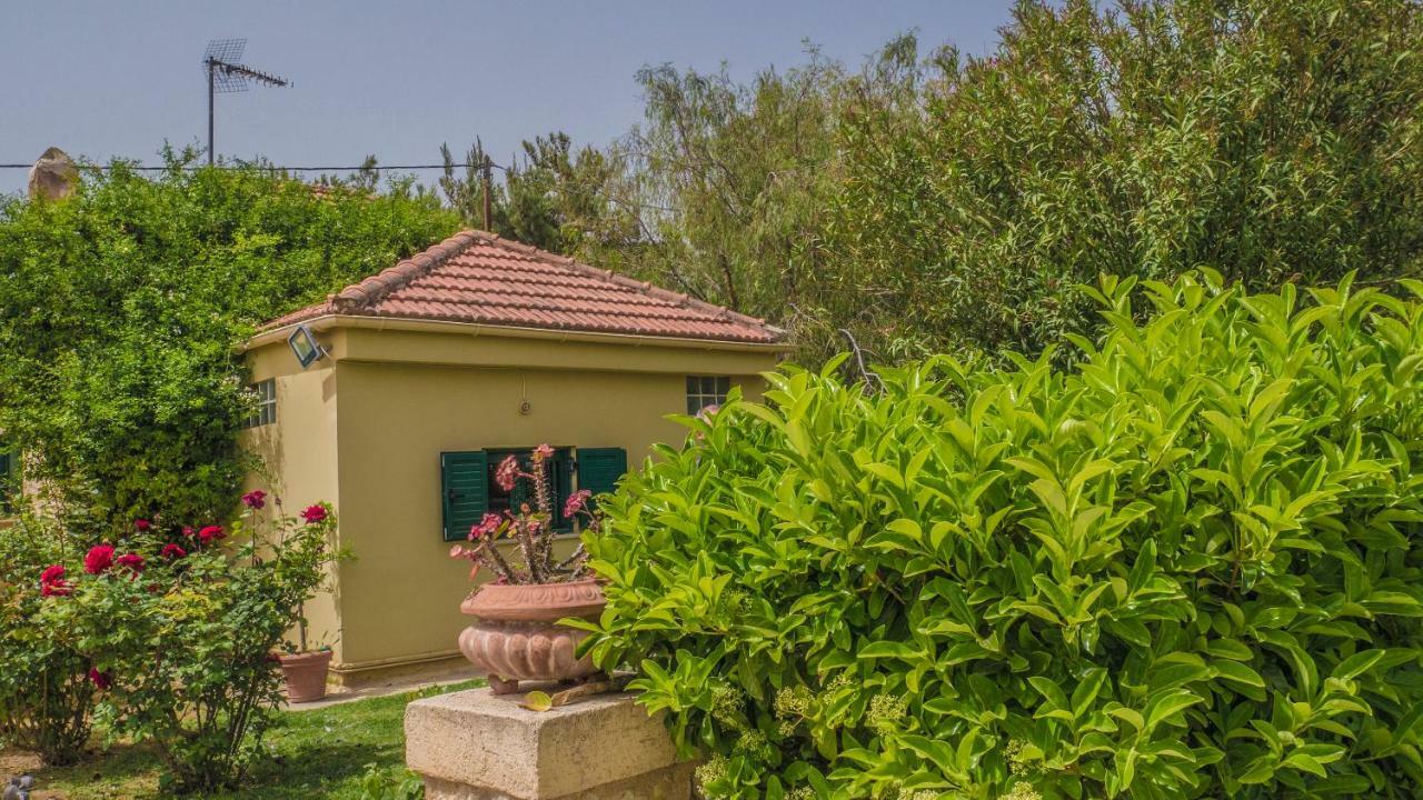Sylvia'S Guest House Kavrokhorion Esterno foto
